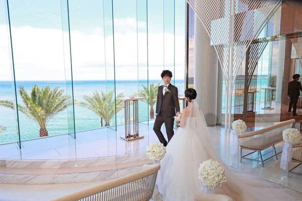 【公式】ヴォヤージュ ドゥ ルミエール 北谷リゾート|沖縄 北谷 結婚式場