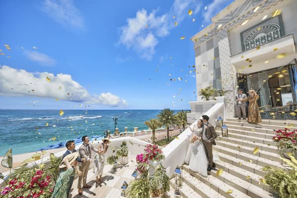 【公式】ヴォヤージュ ドゥ ルミエール 北谷リゾート|沖縄 北谷 結婚式場