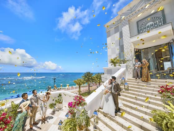 【公式】ヴォヤージュ ドゥ ルミエール 北谷リゾート｜沖縄 北谷 結婚式場